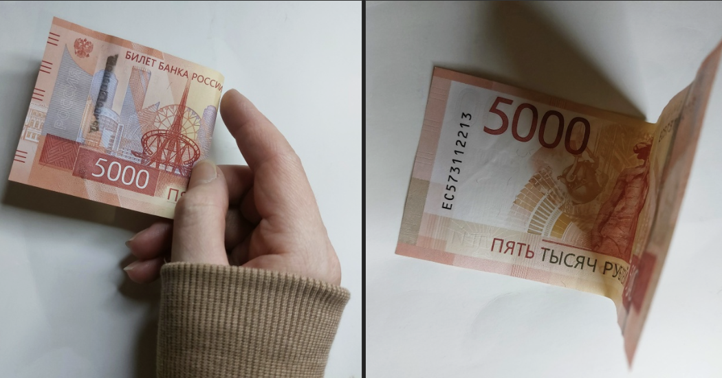 Я работаю кассиром в магазине.